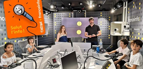 “Salut l'info !”, un podcast de franceinfo et Astrapi pour les 7-11 ans - Photo : Gwénaëlle Boulet/Astrapi.